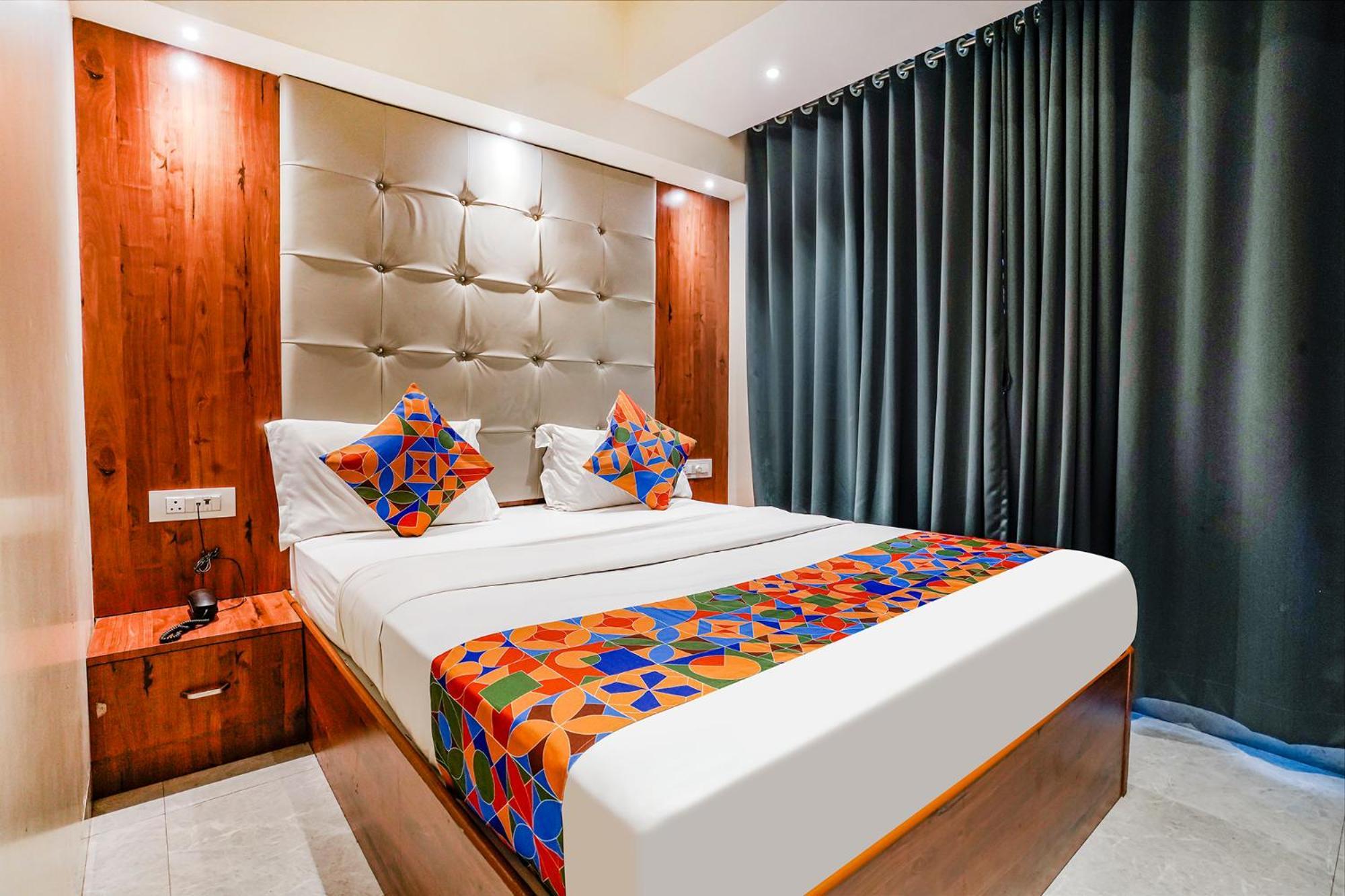 Fabexpress Utsav Residency - Nr Panvel Hotel Jamb Exterior photo